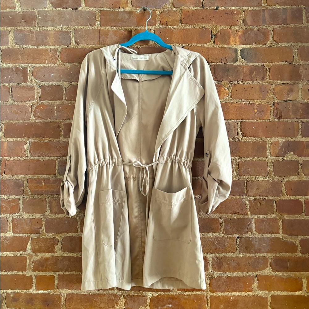 Ultra light hooded jacket - tan